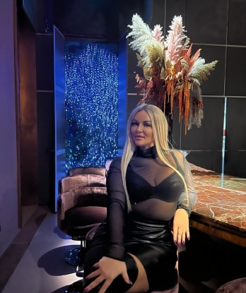 Фаина, 33